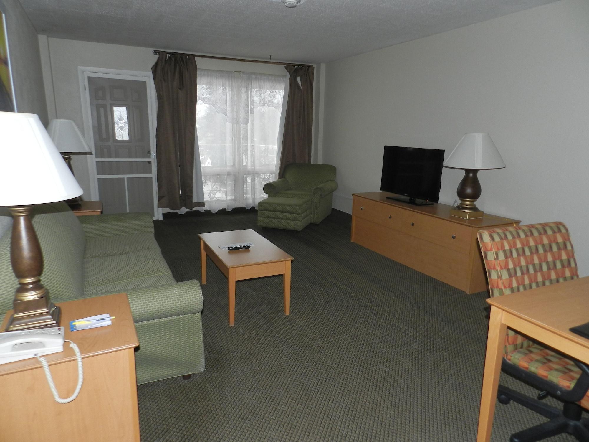 Clarion Pointe Rhinelander Downtown Ξενοδοχείο Εξωτερικό φωτογραφία