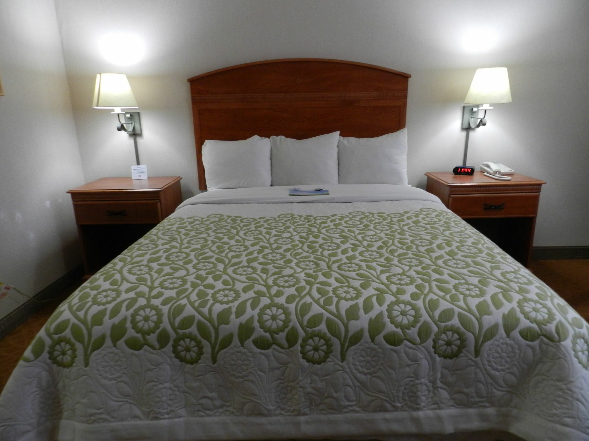 Clarion Pointe Rhinelander Downtown Ξενοδοχείο Εξωτερικό φωτογραφία